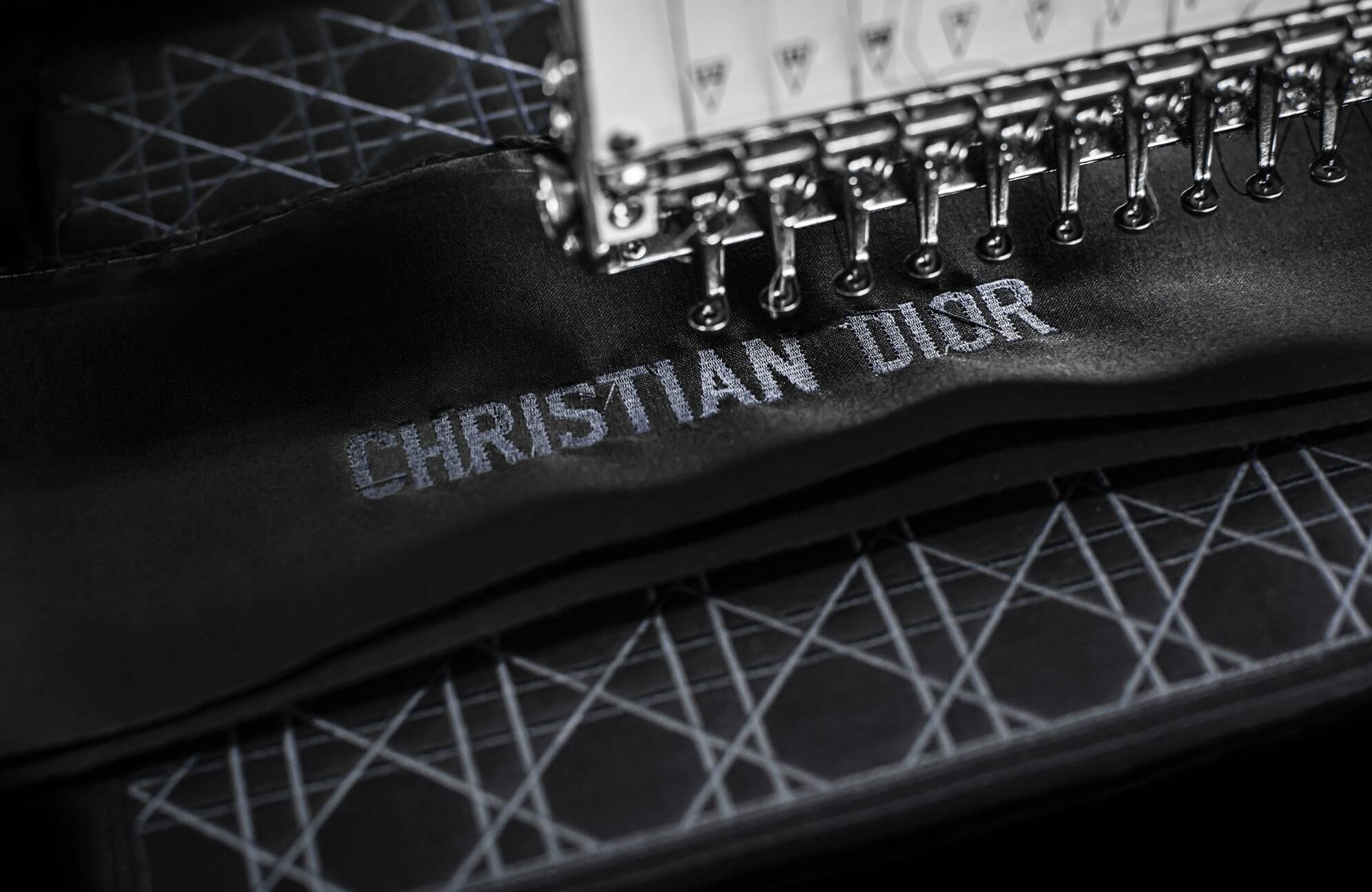 Christian Dior, haute couture et prêt-à-porter - Mode & Maroquinerie - LVMH
