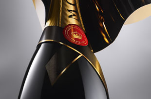 Dom Pérignon, champagnes millésimés - Vins & Spiritueux - LVMH