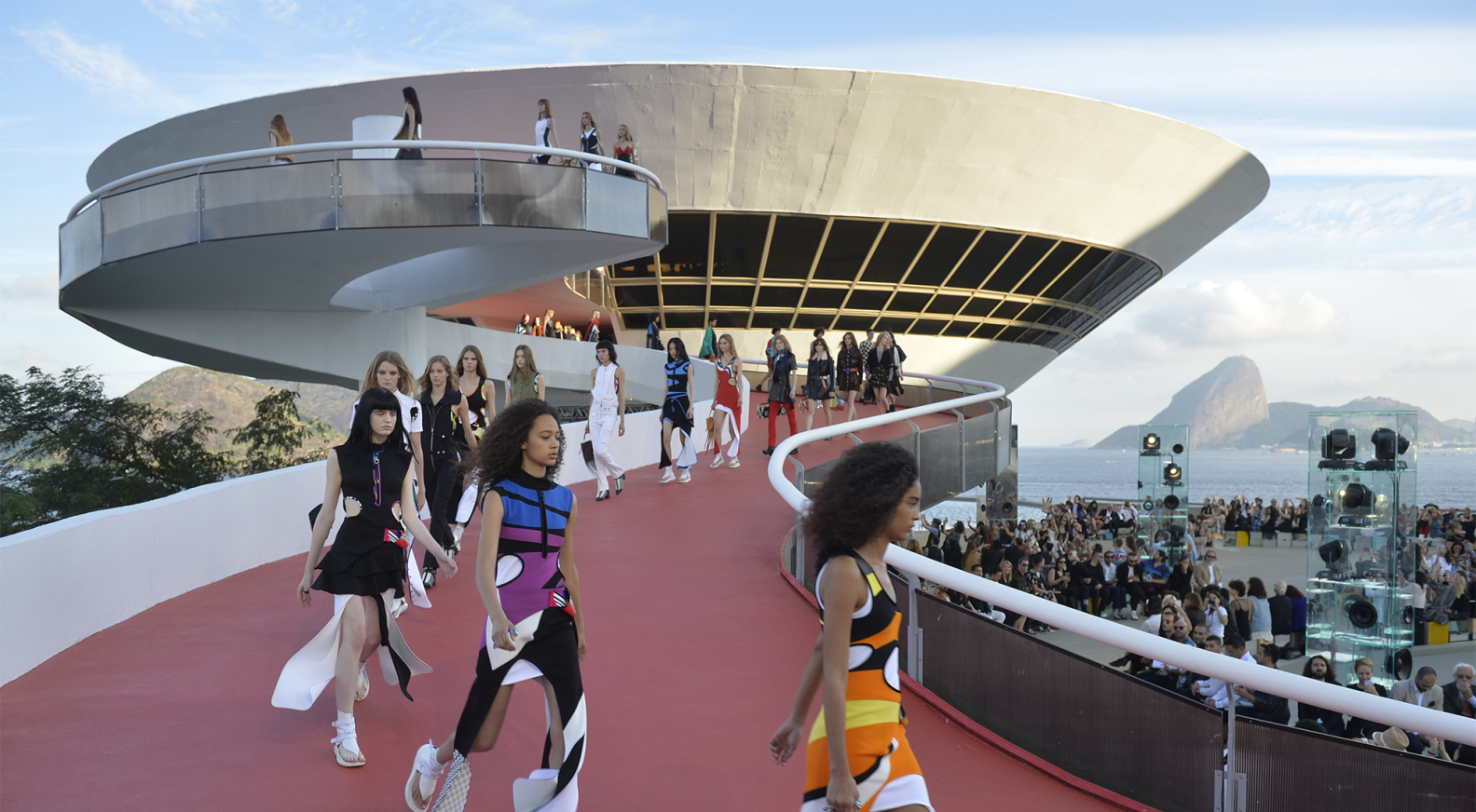 Louis Vuitton debuts Cruise collection in California - LVMH