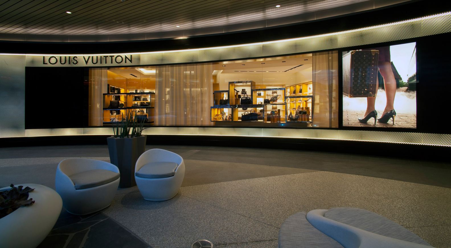 Maison Louis Vuitton New Bond Street: 2020 Best of Year Winner for