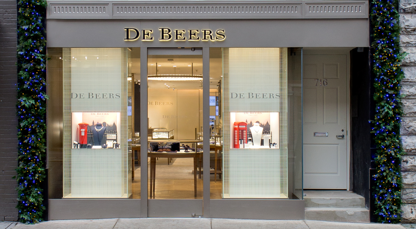 De Beers Diamond Jewellers Unveils Its New Home on Madison Avenue