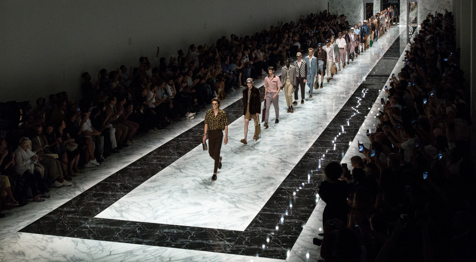 Parigi: Louis Vuitton e Dior Homme, la moda maschile per il