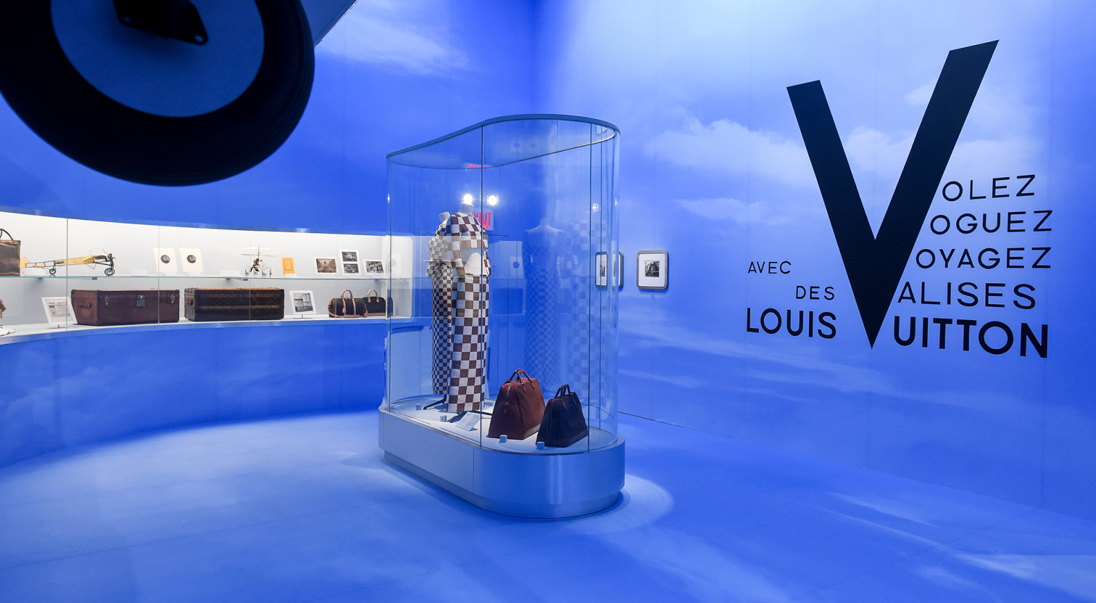 Louis Vuitton Voguez, Voyagez” New York - LVMH