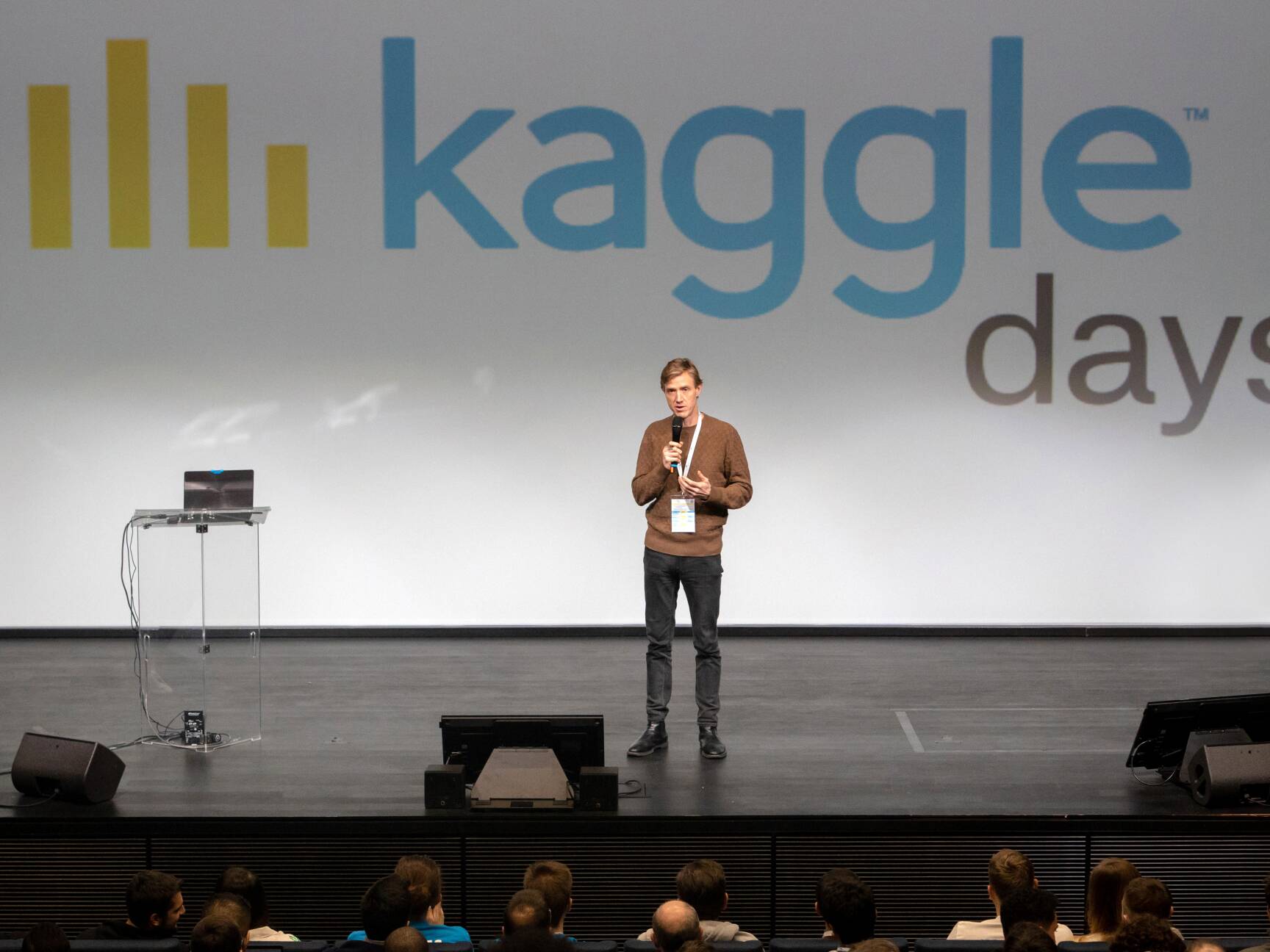 LVMH sponsors second edition of Kaggle Days with Dior, Louis Vuitton and Sephora - LVMH