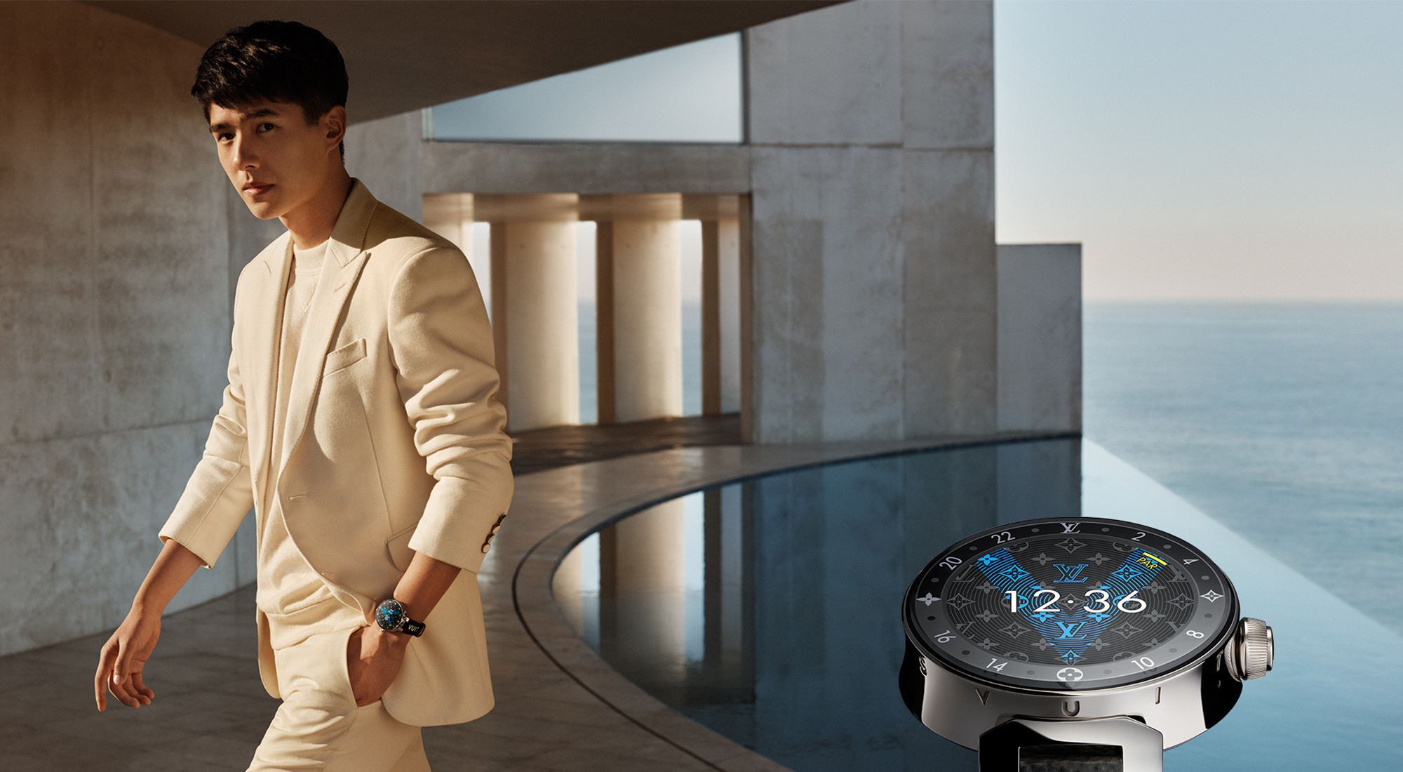 Louis Vuitton présente ses nouveaux accessoires connectés, la montre  Tambour Horizon et les écouteurs sans fil Horizon - LVMH