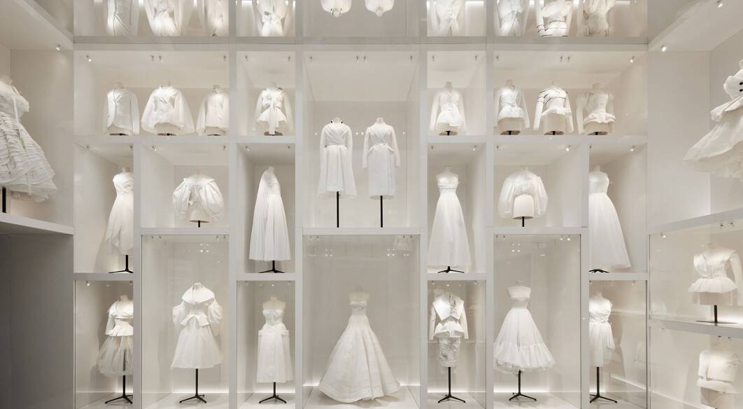 v&a opening times dior
