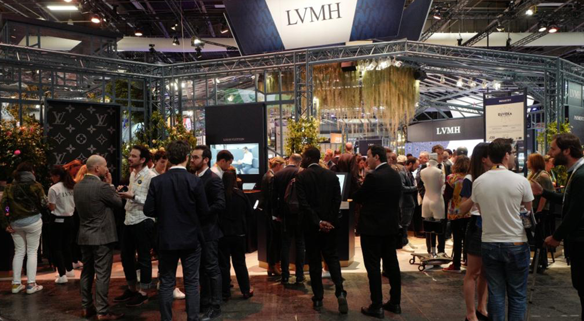 LVMH showcases the customer experience of tomorrow at Viva Technology 2019  - LVMH