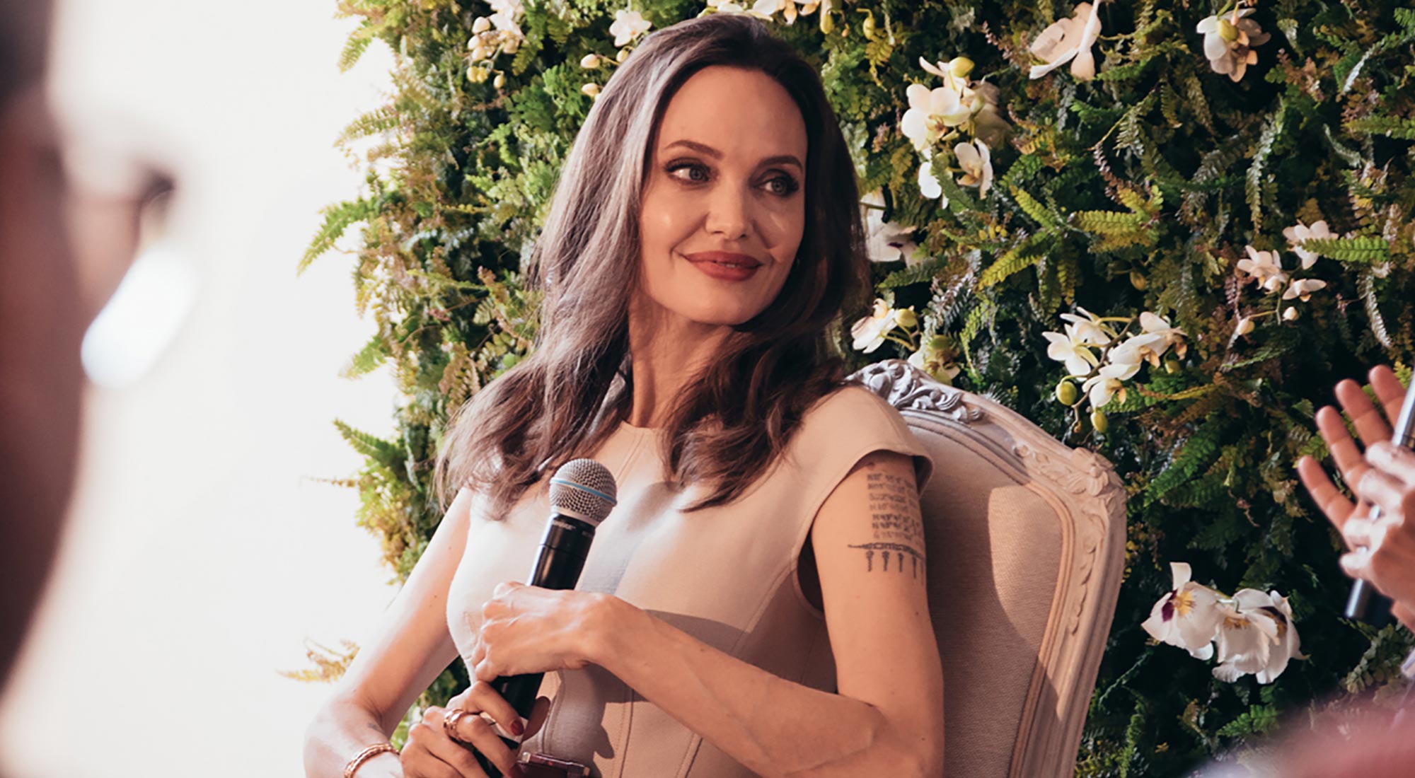Angelina Jolie's Louis Vuitton Ads, Revealed!