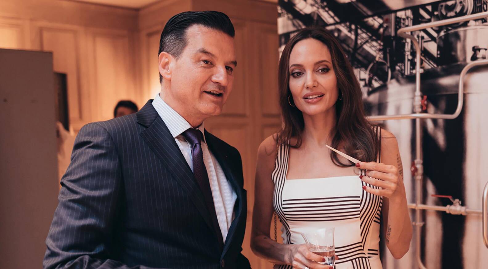 of Guerlain Eau new Guerlain with and LVMH Guerlain Parfum Intense Paris reveals Angelina Mon Mon de in campaign launch Jolie celebrates -