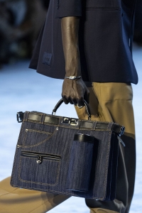 Louis Vuitton - Upcycled Louis Vuitton Shopping Bag on Designer Wardrobe