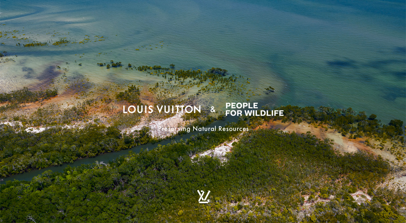Louis Vuitton Portemonnee  Natural Resource Department