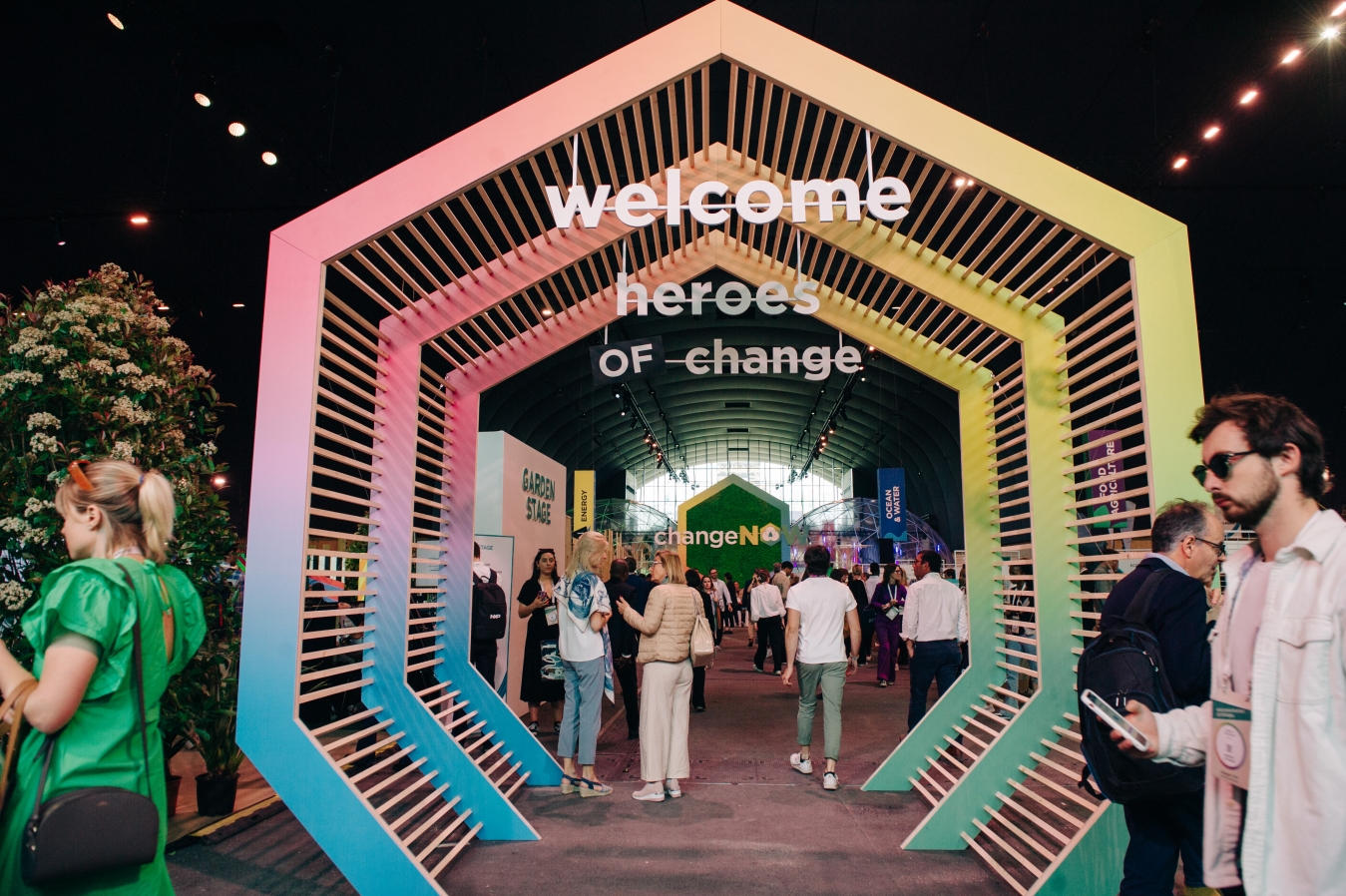 LVMH on X: #Life2020  Welcome to #LVMH Future Life! Ahead of its  sustainability roadmap, the Group announces new commitments for environment  & biodiversity. It also highlights its pioneering initiatives,  performance and