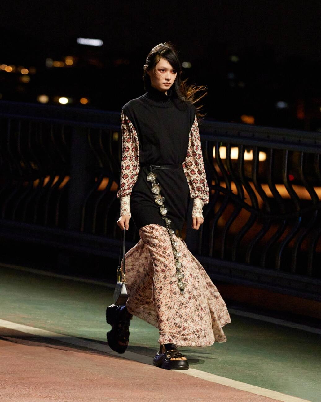 Louis Vuitton to hold its first Prefall show at Jamsugyo Bridge