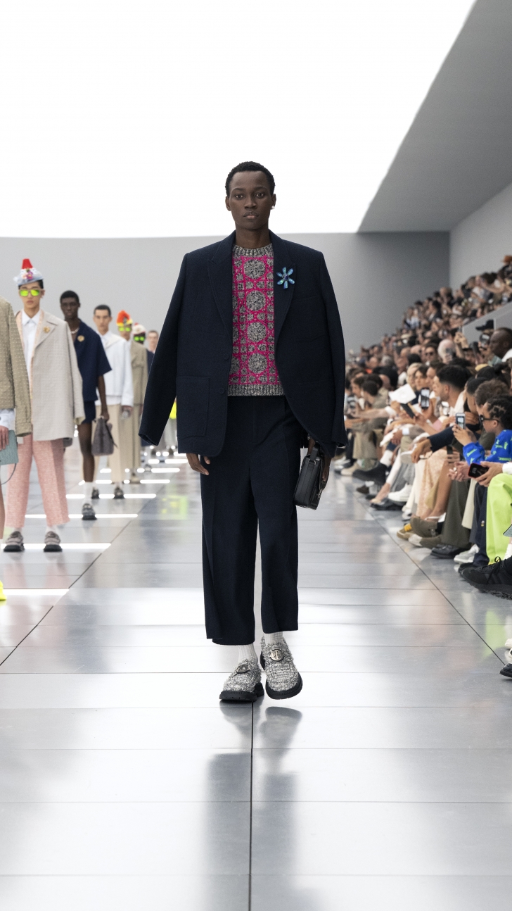 From New Look to New Wave, Kim Jones fêtes fifth anniversary as Artistic  Director with Dior Summer 2024 Men's Show - LVMH